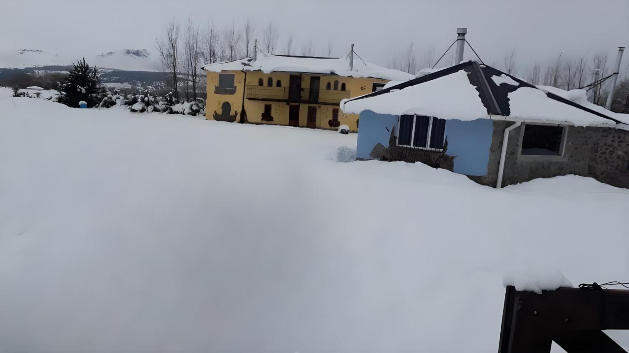 Arriba La Luna - Ecovilla Rural Тревелін Екстер'єр фото